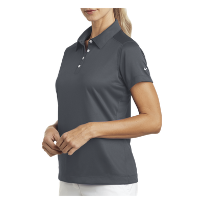 Playera Polo Dri-FIT color Gris Obscuro para Mujer