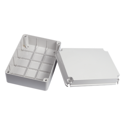 Gabinete de Plástico IP55 (190 X 240 X 95 mm). Protección EMI. Para Instalaciones Comerciales, Residenciales e Industriales. Incluye Tornillería para su Tapa. 