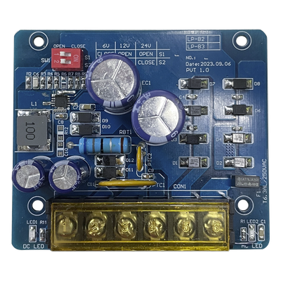 Fuente tipo tarjeta con salida seleccionable en : 6 o 12  o 24 Vcc @ 1.5 A / 1 salida / requiere transformador de entrada en Vca  / capacidad de baterías / baterías no incluidas.