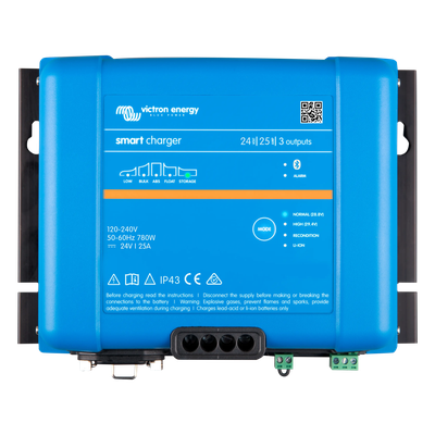 Phoenix Smart IP43 24/25 / Cargador de Baterías 24V, 25A / Para Ambientes Marinos y Terrestres. /  Para baterías de Plomo y Litio