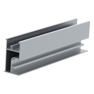 Riel 3 para montaje de módulos fotovoltaicos de aluminio anodizado de 4400mm.