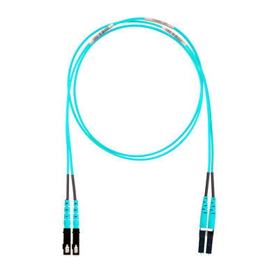 Jumper de Fibra Optica Multimodo 50/125 OM3, LC-SC Duplex, OFNR (Riser), Color Aqua, 15 Metros (49.21 Pies)