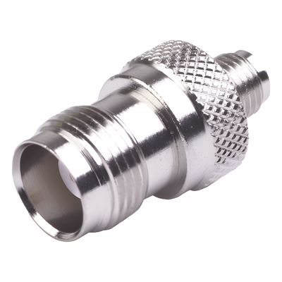 Adaptador en Línea de Conector TNC Hembra a SMA Hembra, Niquel/ Oro/ Teflón.