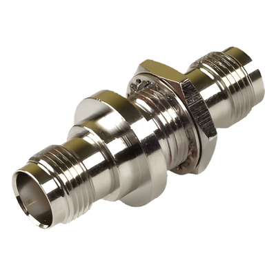 Adaptador Doble TNC Hembra para Chasis, Montaje Hermético con Aro de Goma y en Tipo D-Plano, Níquel/ Oro/ Teflón.