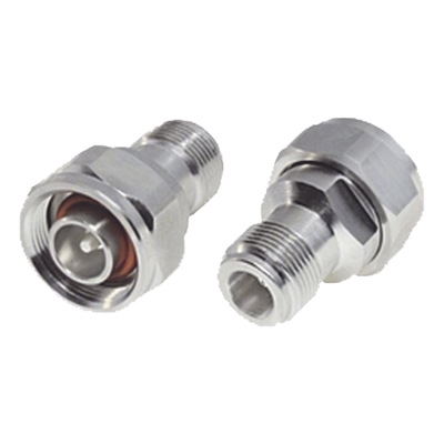 Adaptador en Línea, de N Hembra a (Mini) DIN 4.1-9.5 Macho, PIM -155 dBc, Bronce Blanco/ Plata/ Teflón.