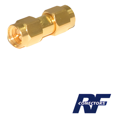 Adaptador Tipo Barril, de Conector SMA Macho a SMA Macho, Oro/ Oro/ Teflón.â€‹