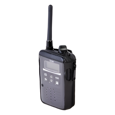 Funda Reforzada de Piel con Cierre Lateral y Visor de Pantalla Frontal Transparente, para uso en Radios IP-100H.