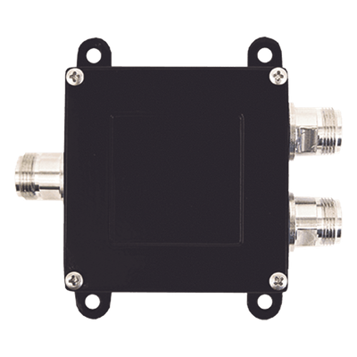Separador TAP -7 dB con rango de frecuencia de 700 a 2500 MHz. Ideal para separar las antenas a diferentes longitudes de cable coaxial. 50 Ohm. Conectores N Hembra. 