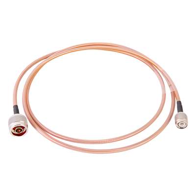 Jumper de 150 cm fabricado con cable RG-142, conector "N" y conector "TNC" en el otro extremo