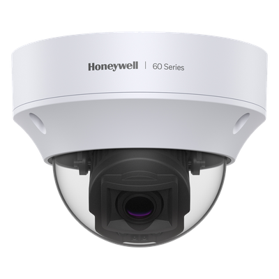 Cámara IP tipo domo 5 MP para exterior con IR inteligente hasta 50 m, lente motorizado varifocal y compatibilidad ONVIF