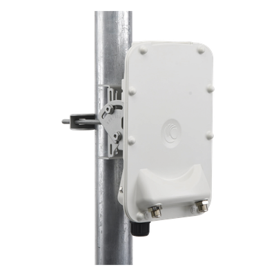PTP-550  Hasta 1.36 GBps / 4910 - 6200 MHz / 802.11 AC Wave 2  MU-MIMO 4: 4x4 / BackHaul Conectorizado / Ideal para distancias de +80 km (C050055H014A)