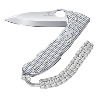 Navaja Victorinox Hunter con Cachas Alox Acanaladas y Hoja a una Mano. Con Colgante Paracord Plateado.