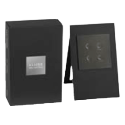Exhibidor de mesa con muestrario de la botonera Lutron Alisse para punto de venta