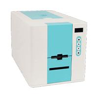 IMPRESORA DASCOM DC-240, DE CREDENCIALES PVC, DE SUBLIMACION, 300 DPI, USB, SIMPLEX, INCLUYE 100 TARJETAS BLANCAS DE PVC, 1 RIBBON CMYKO Y SOFTWARE DE EDICION CARD EDITOR VERSION BASICA